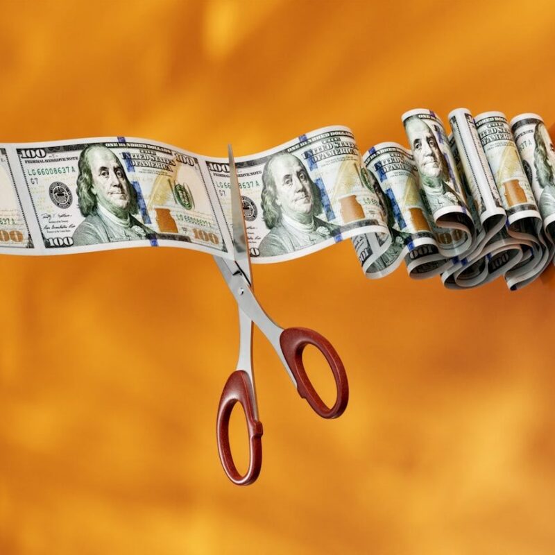 עברית: צילום אדריכלות ועיצוב פנים - קונספט חלוקת עלויות וחיסכון בתקציב בין ספקים